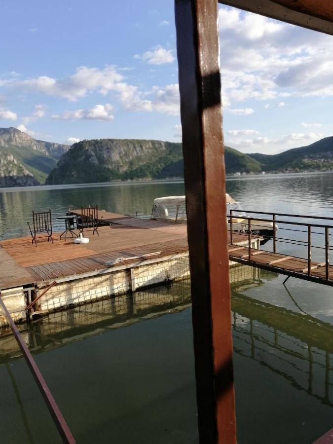 Vila Hercules Dubová Exteriér fotografie