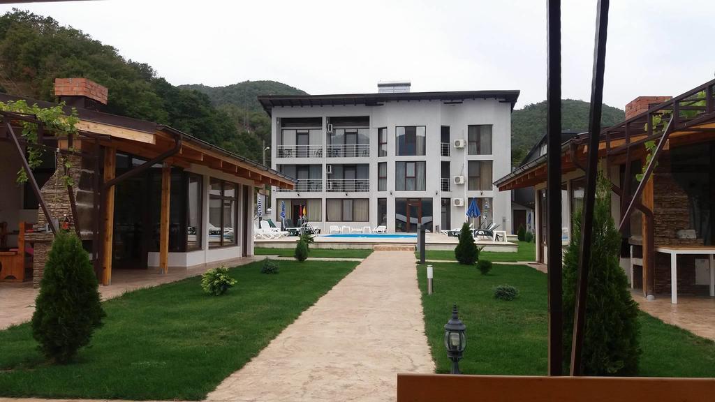 Vila Hercules Dubová Exteriér fotografie